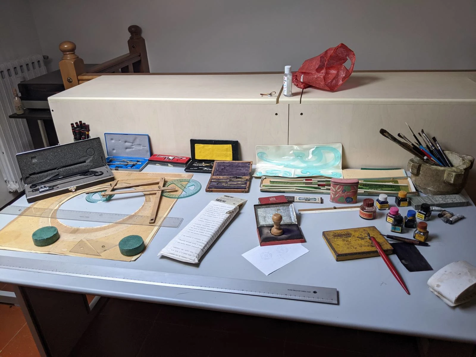 Alcuni oggetti esposti nel museo.